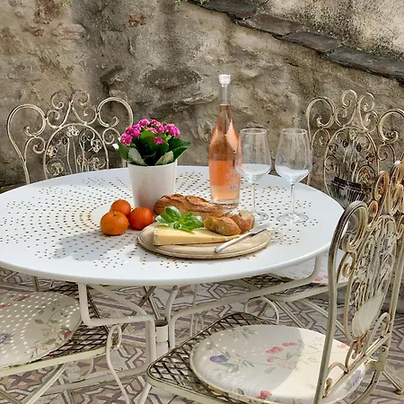 Alojamento de Acomodação e Pequeno-almoço L'ancienne Boulangerie 3*