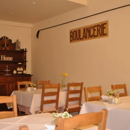 ベッド・アンド・ブレックファスト L'ancienne Boulangerie 3*