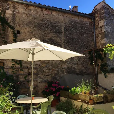 L'ancienne Boulangerie Alojamento de Acomodação e Pequeno-almoço 3*